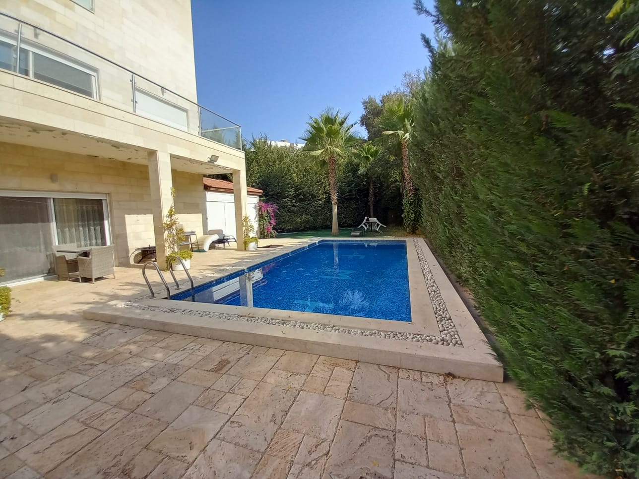 A Modern SeLuxury villa for rent in Dabouqmi-Attached Villa is Available for Rent in Dabouq. - Property Image 4